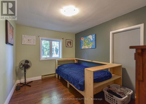 5450 Highway 11 S, Oro-Medonte, ON - Indoor Photo Showing Bedroom