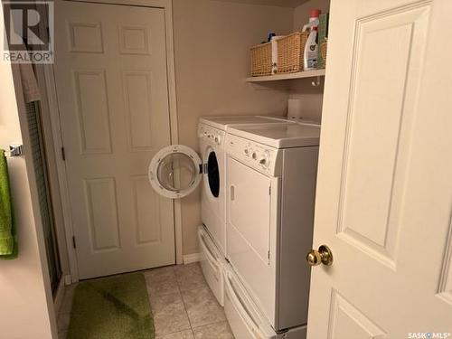 118 320 Heritage Crescent, Saskatoon, SK - Indoor Photo Showing Laundry Room