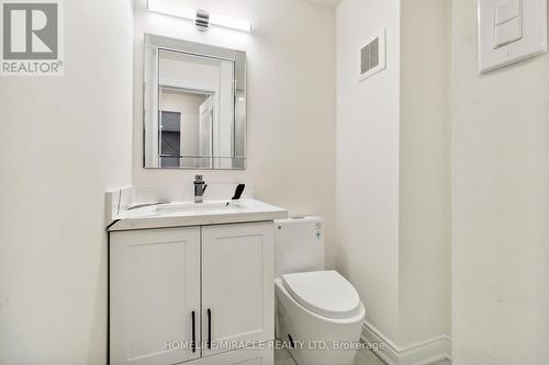 3642 Ellengale Drive, Mississauga, ON - Indoor Photo Showing Bathroom