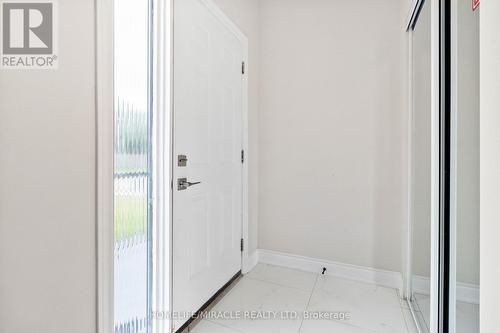 3642 Ellengale Drive, Mississauga, ON - Indoor Photo Showing Other Room