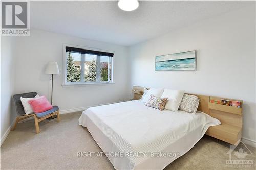 615 Remnor Avenue, Ottawa, ON - Indoor Photo Showing Bedroom