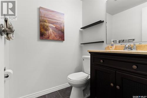 205 3410 Park Street, Regina, SK - Indoor Photo Showing Bathroom