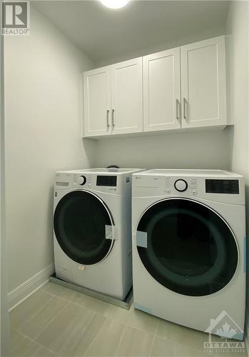 33 Kinver Private, Ottawa, ON - Indoor Photo Showing Laundry Room