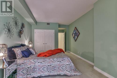 211 - 250 Sydenham Street, London, ON - Indoor Photo Showing Bedroom