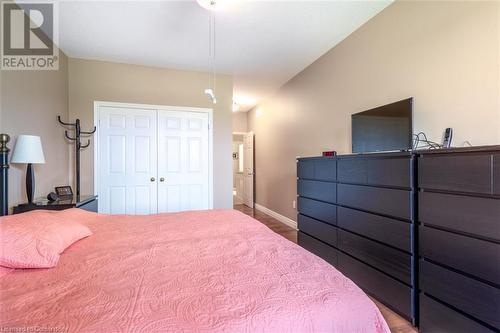 102 Northernbreeze Street, Mount Hope, ON - Indoor Photo Showing Bedroom