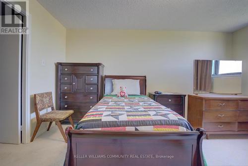 702 - 885 Clonsilla Avenue, Peterborough (Monaghan), ON - Indoor Photo Showing Bedroom