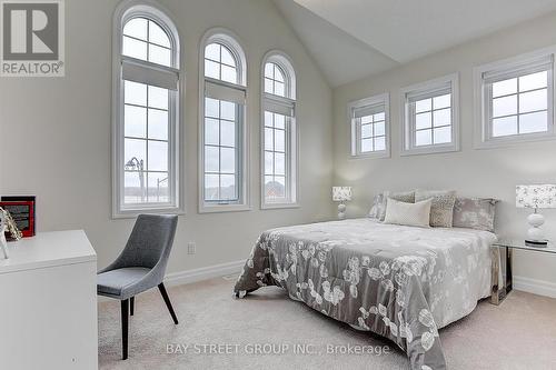 1 Frank Kelly Drive, East Gwillimbury, ON - Indoor Photo Showing Bedroom