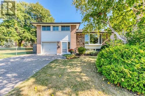 1349 Kelly Road, Mississauga (Clarkson), ON - Outdoor