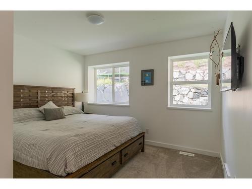 934 Redstone Drive, Rossland, BC - Indoor Photo Showing Bedroom