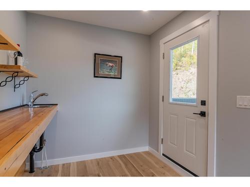 934 Redstone Drive, Rossland, BC - Indoor Photo Showing Other Room