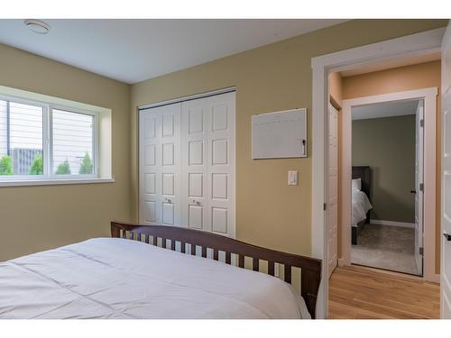 934 Redstone Drive, Rossland, BC - Indoor Photo Showing Bedroom