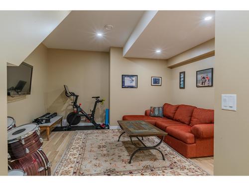 934 Redstone Drive, Rossland, BC - Indoor Photo Showing Basement