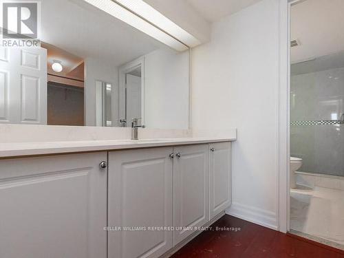 3008 - 77 Harbour Square, Toronto, ON - Indoor Photo Showing Bathroom