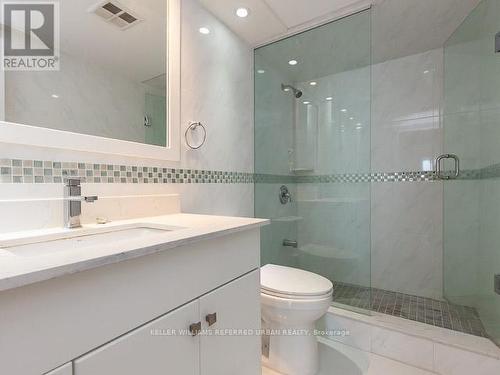 3008 - 77 Harbour Square, Toronto, ON - Indoor Photo Showing Bathroom