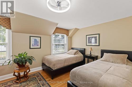 14 Lakeshore Road, Fort Erie, ON - Indoor Photo Showing Bedroom