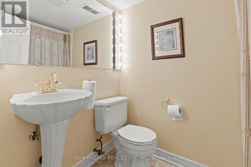 14 Lakeshore Road, Fort Erie, ON - Indoor Photo Showing Bathroom