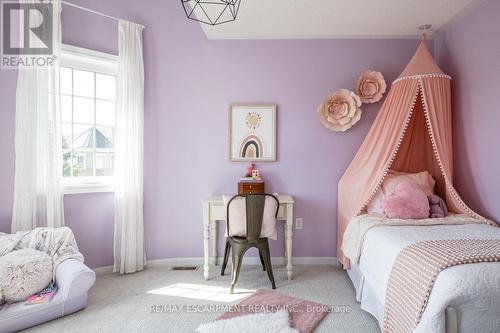 120 Peer Court, Hamilton (Meadowlands), ON - Indoor Photo Showing Bedroom