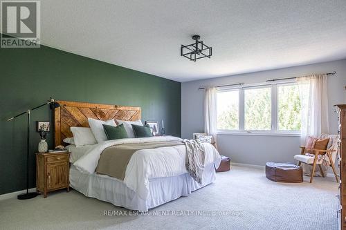 120 Peer Court, Hamilton (Meadowlands), ON - Indoor Photo Showing Bedroom