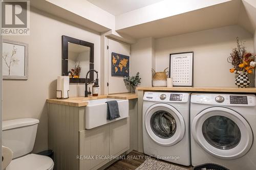 120 Peer Court, Hamilton (Meadowlands), ON - Indoor Photo Showing Laundry Room