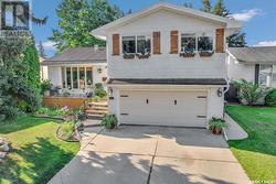 61 Malcolm PLACE  Saskatoon, SK S7H 4M3