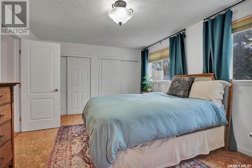 61 Malcolm Place, Saskatoon, SK - Indoor Photo Showing Bedroom