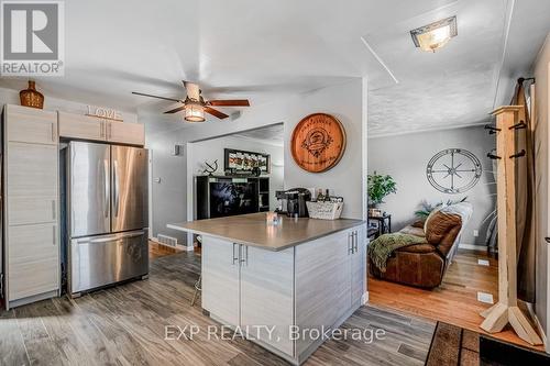 11 Goldsboro Road, Cambridge, ON - Indoor Photo Showing Kitchen