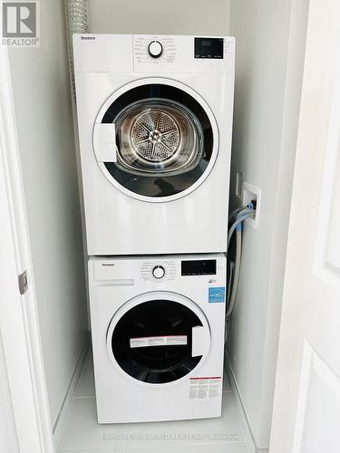 B-1506 - 50 Upper Mall Way, Vaughan, ON - Indoor Photo Showing Laundry Room