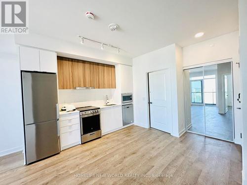 B-1506 - 50 Upper Mall Way, Vaughan, ON - Indoor Photo Showing Kitchen