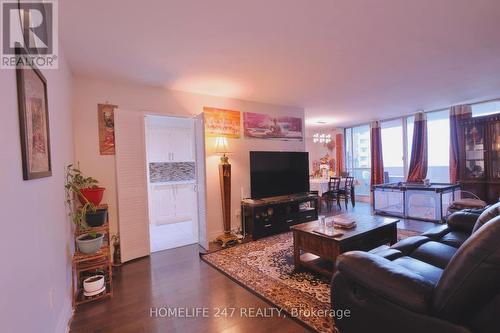 2603 - 1 Massey Square, Toronto (Crescent Town), ON - Indoor Photo Showing Living Room