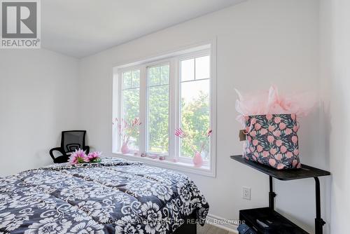 1 Lynx Path, Halton Hills, ON - Indoor Photo Showing Bedroom