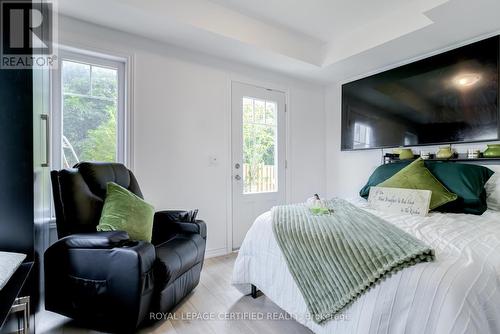 1 Lynx Path, Halton Hills, ON - Indoor Photo Showing Bedroom