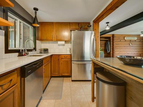 Kitchen - 5 Mtée Du Refuge, Sainte-Marguerite-Du-Lac-Masson, QC - Indoor Photo Showing Kitchen