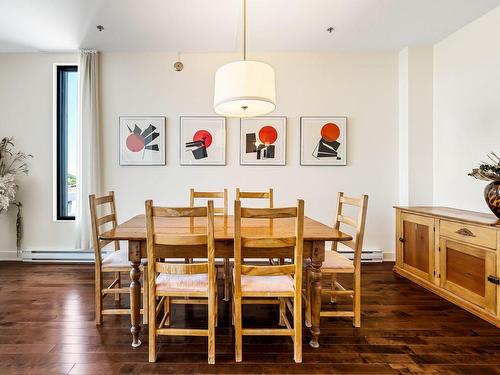 Dining room - Ph703-3810 Rue St-Antoine O., Montréal (Le Sud-Ouest), QC - Indoor Photo Showing Dining Room