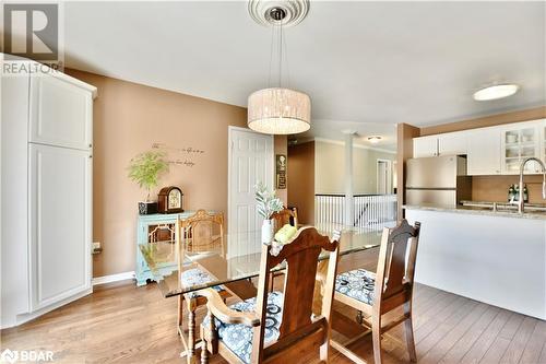 Spacious kitchen with hardwood floors! - 165 Cheltenham Road, Barrie, ON - Indoor