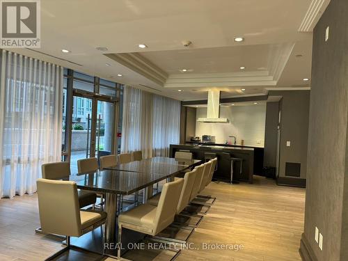 802 - 60 Berwick Avenue, Toronto, ON - Indoor Photo Showing Dining Room