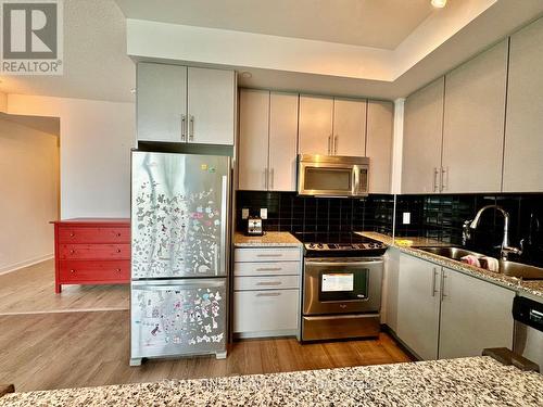 802 - 60 Berwick Avenue, Toronto, ON - Indoor Photo Showing Kitchen With Double Sink