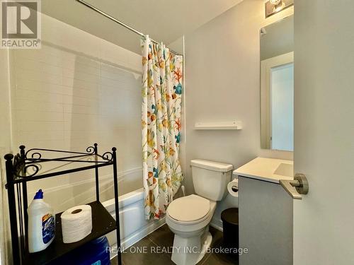 802 - 60 Berwick Avenue, Toronto, ON - Indoor Photo Showing Bathroom