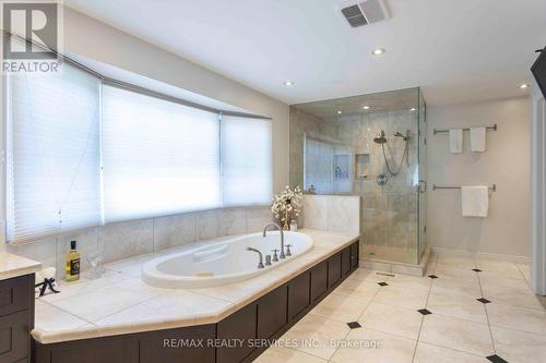 2150 Elmhurst Avenue, Oakville, ON - Indoor Photo Showing Bathroom