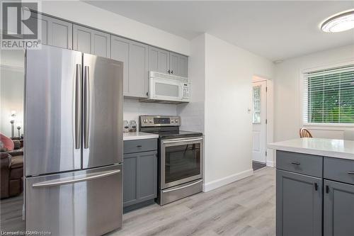 5 Shea Crescent, Kitchener, ON - Indoor Photo Showing Kitchen