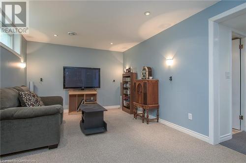 5 Shea Crescent, Kitchener, ON - Indoor Photo Showing Living Room