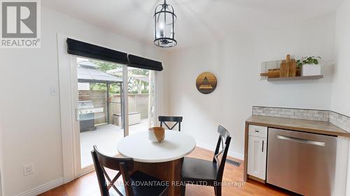 1580 Aldersbrook Road, London, ON - Indoor Photo Showing Dining Room