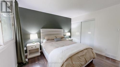 1580 Aldersbrook Road, London, ON - Indoor Photo Showing Bedroom