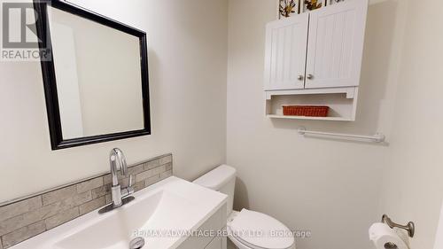 1580 Aldersbrook Road, London, ON - Indoor Photo Showing Bathroom