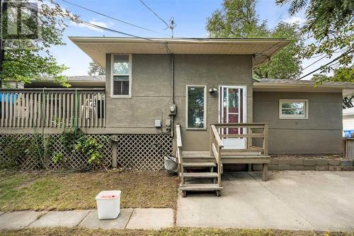 1468 Renfrew Drive Ne, Calgary, AB - Outdoor With Deck Patio Veranda