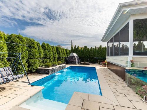 Cour - 1207 Rue Étienne-Sanschagrin, Saint-Jean-Sur-Richelieu, QC - Outdoor With In Ground Pool