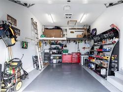 Garage - 