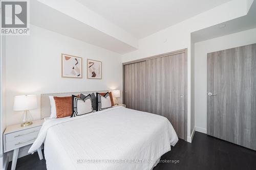 2111 - 85 Mcmahon Drive, Toronto, ON - Indoor Photo Showing Bedroom