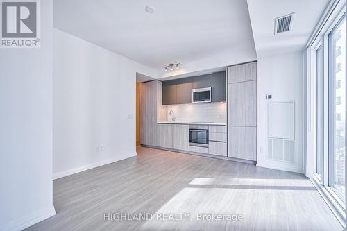 3605 - 8 Widmer Street, Toronto (Waterfront Communities), ON - Indoor Photo Showing Kitchen