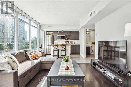 201 - 15 Brunel Court, Toronto, ON - Indoor Photo Showing Living Room