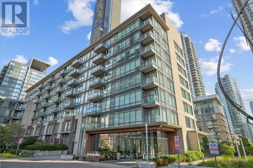 201 - 15 Brunel Court, Toronto (Waterfront Communities), ON - Outdoor With Facade